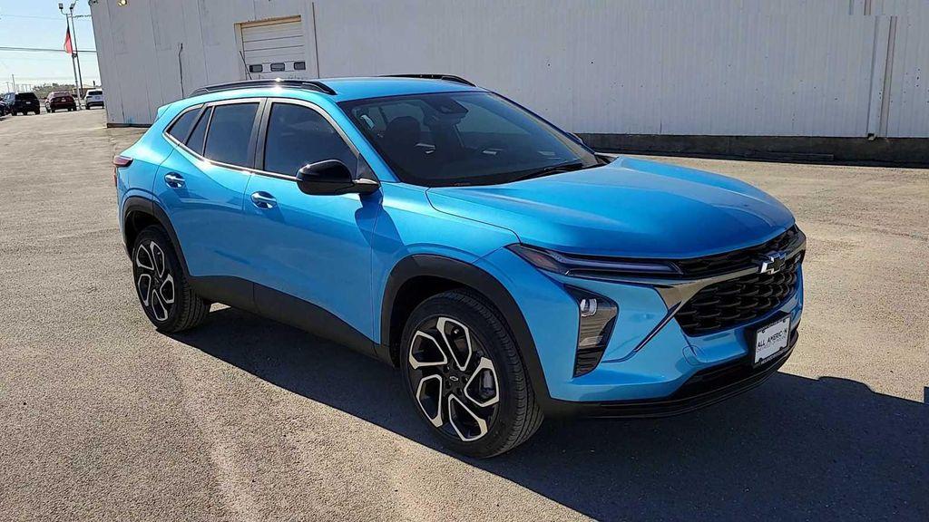 new 2025 Chevrolet Trax car, priced at $27,085