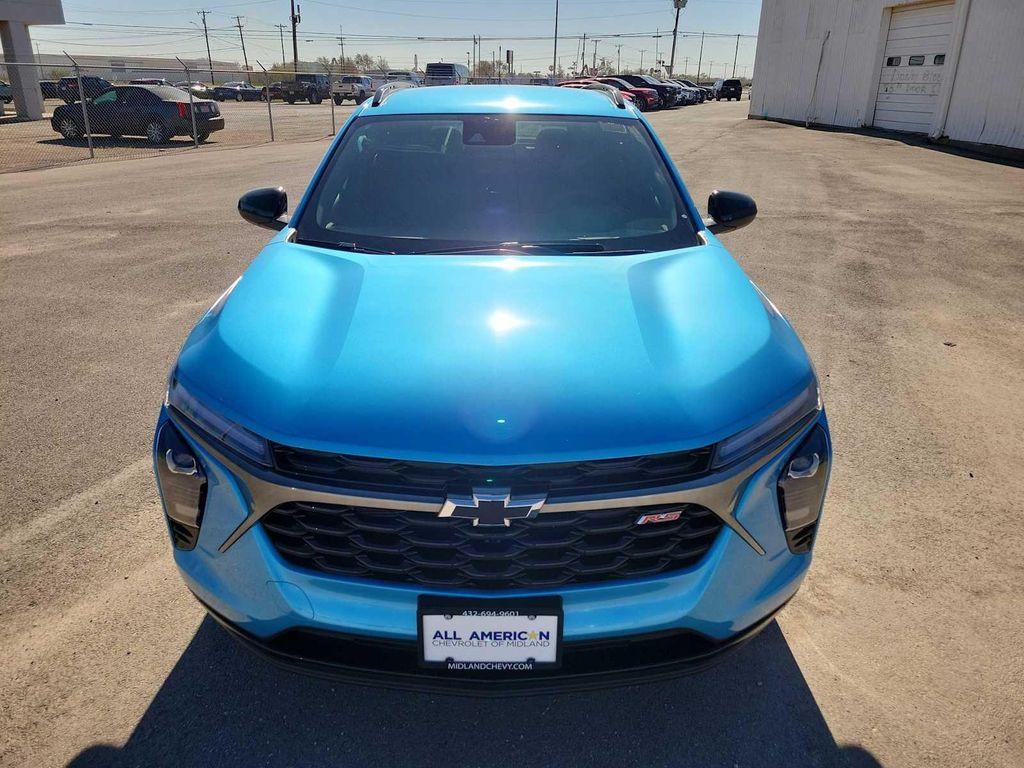 new 2025 Chevrolet Trax car, priced at $27,085