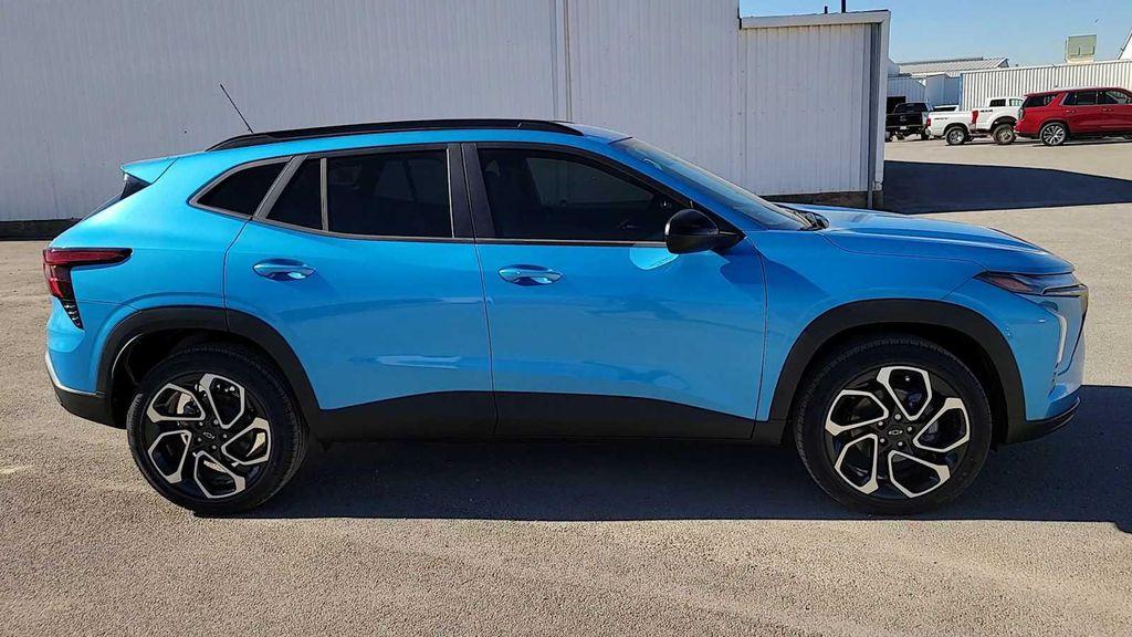 new 2025 Chevrolet Trax car, priced at $27,085