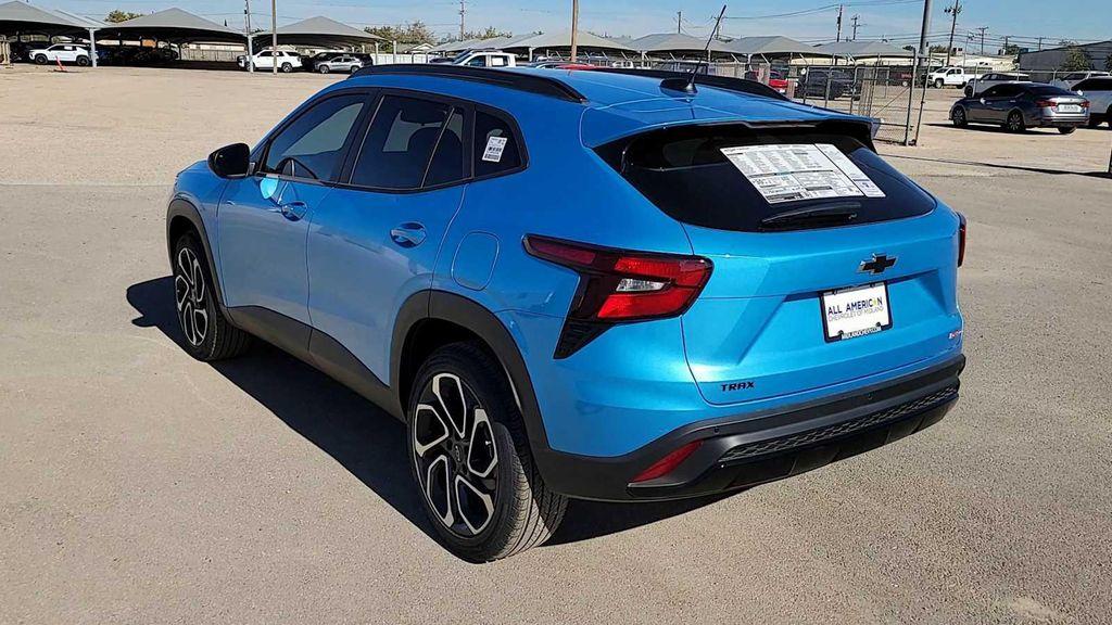 new 2025 Chevrolet Trax car, priced at $27,085