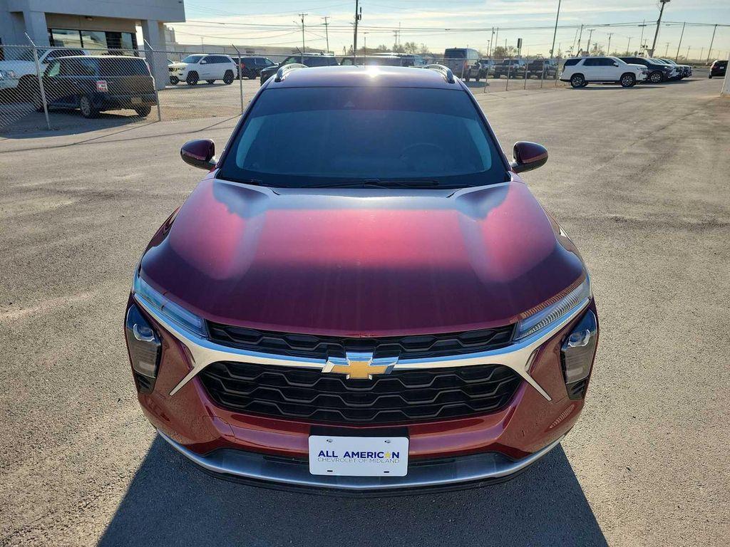 used 2025 Chevrolet Trax car, priced at $22,000