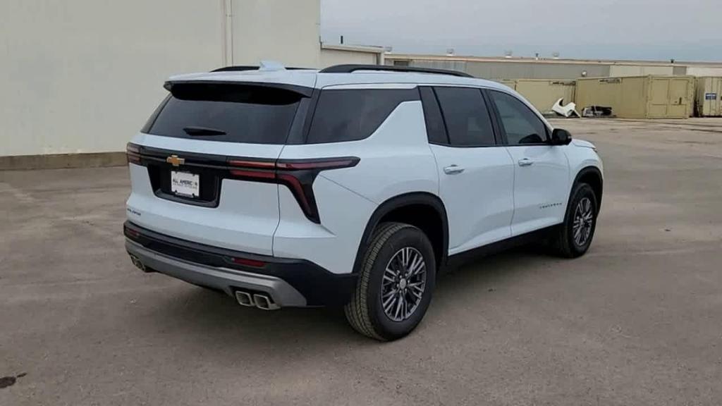 new 2026 Chevrolet Traverse car, priced at $45,340