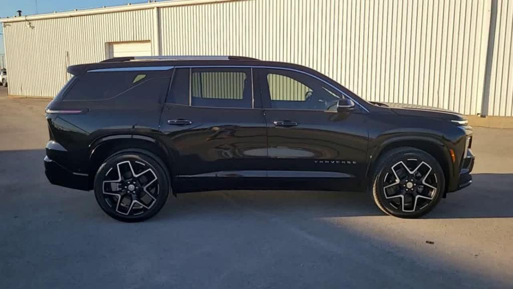 new 2026 Chevrolet Traverse car, priced at $58,794