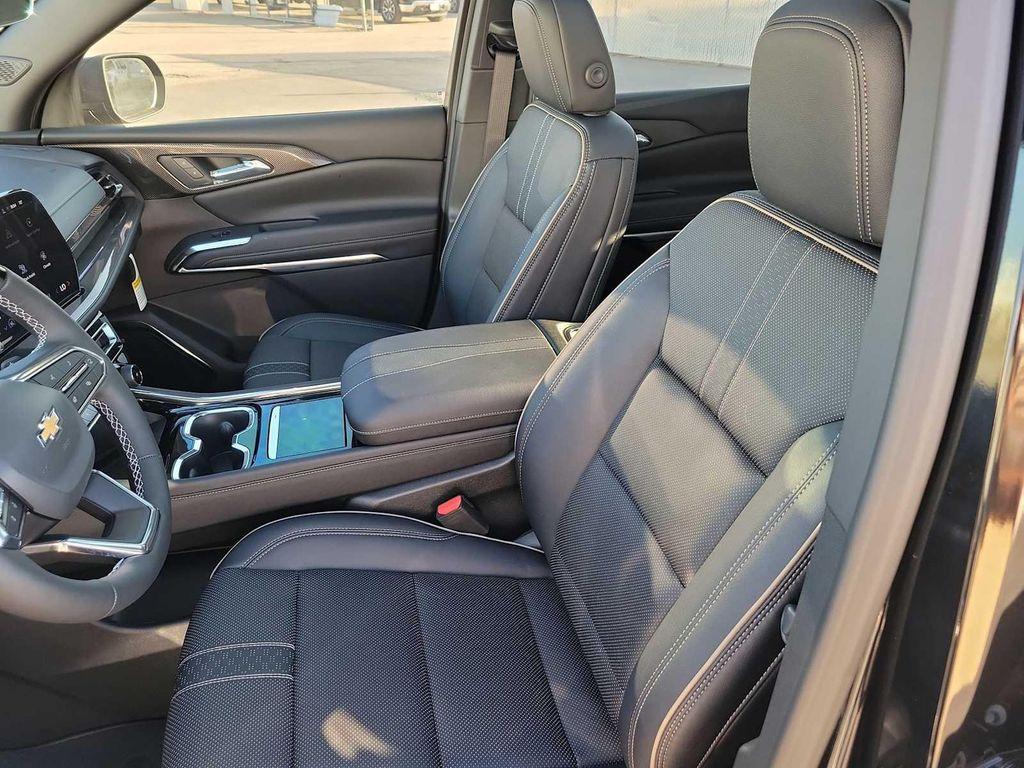 new 2026 Chevrolet Traverse car, priced at $58,794