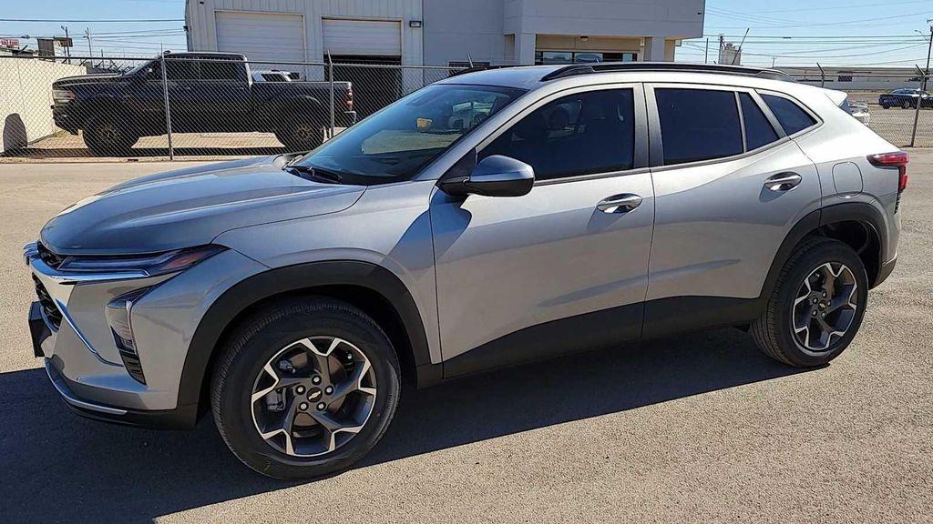 new 2026 Chevrolet Trax car, priced at $25,090