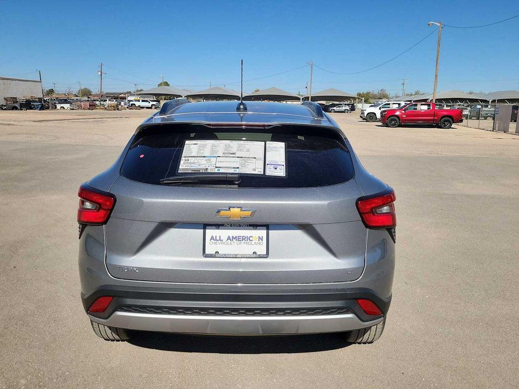 new 2026 Chevrolet Trax car, priced at $25,090