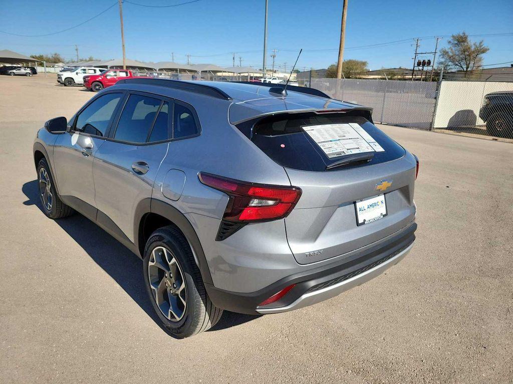 new 2026 Chevrolet Trax car, priced at $25,090