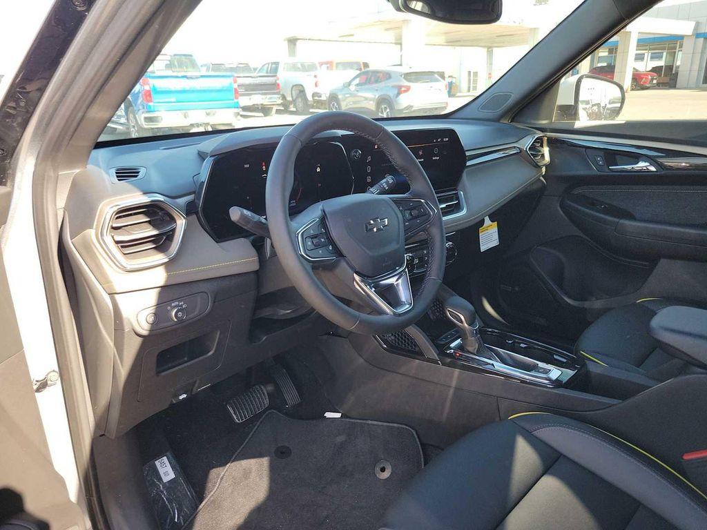new 2025 Chevrolet TrailBlazer car, priced at $29,000