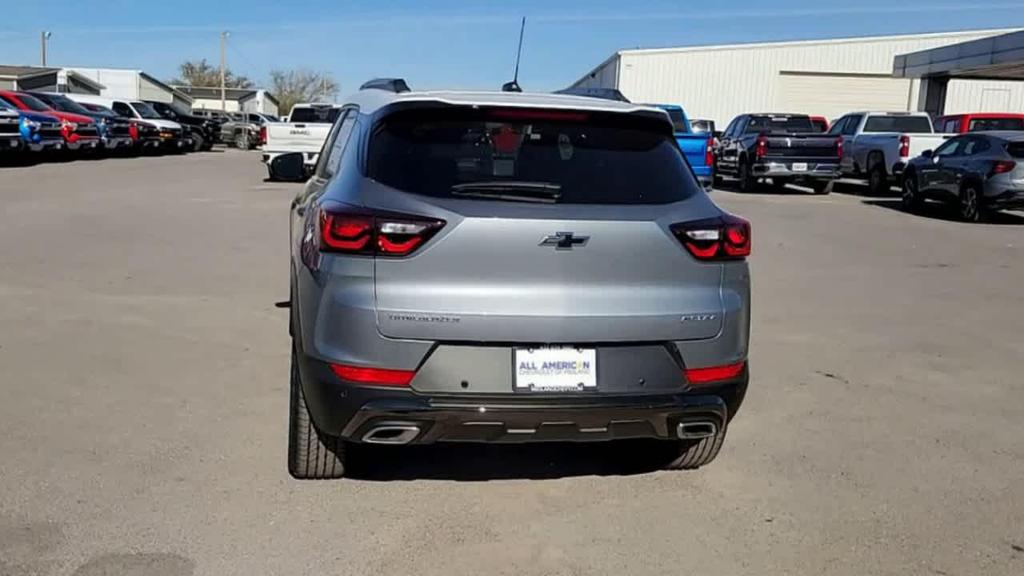 new 2025 Chevrolet TrailBlazer car, priced at $29,000