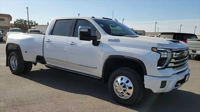 new 2025 Chevrolet Silverado 3500 car, priced at $93,070