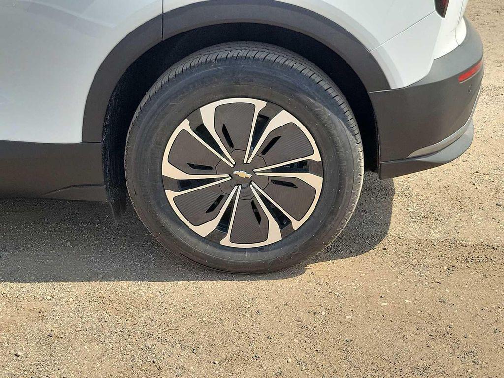 new 2025 Chevrolet Blazer EV car, priced at $43,880