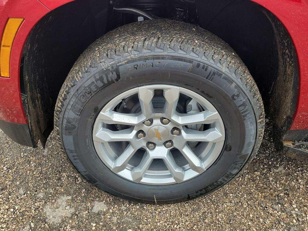 new 2025 Chevrolet Suburban car, priced at $65,590