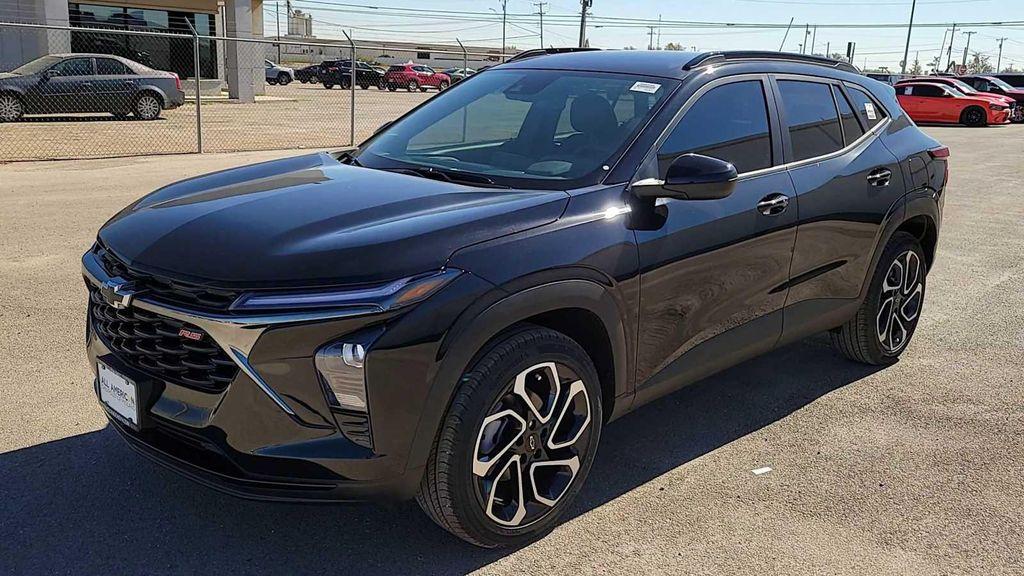 new 2025 Chevrolet Trax car, priced at $26,690