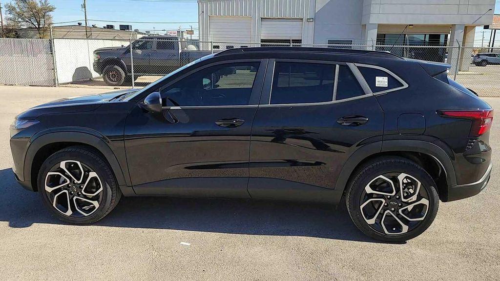 new 2025 Chevrolet Trax car, priced at $26,690