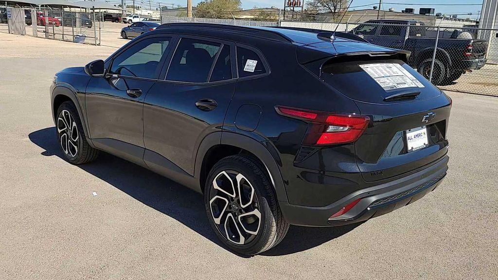 new 2025 Chevrolet Trax car, priced at $26,690