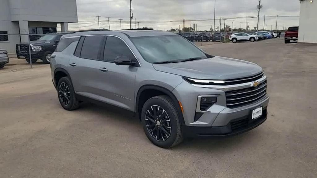 new 2026 Chevrolet Traverse car, priced at $46,420