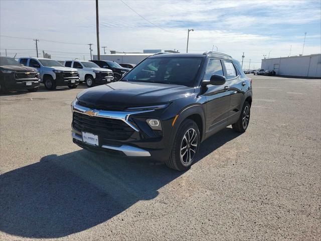 new 2025 Chevrolet TrailBlazer car, priced at $28,475