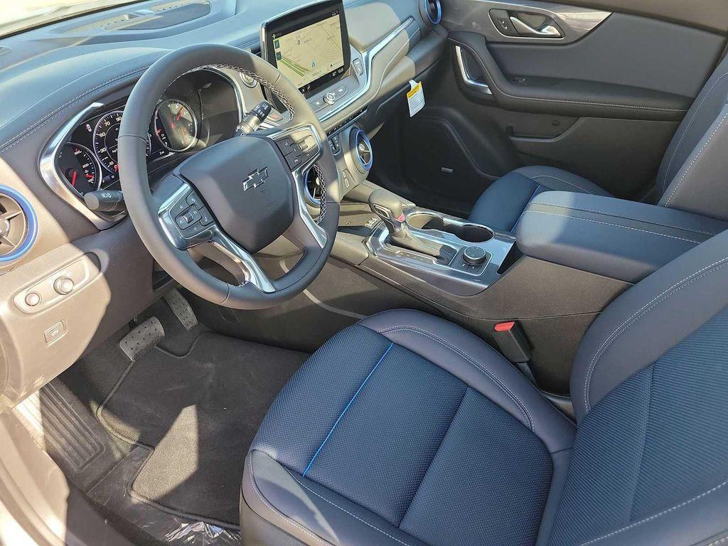 new 2025 Chevrolet Blazer car, priced at $51,015