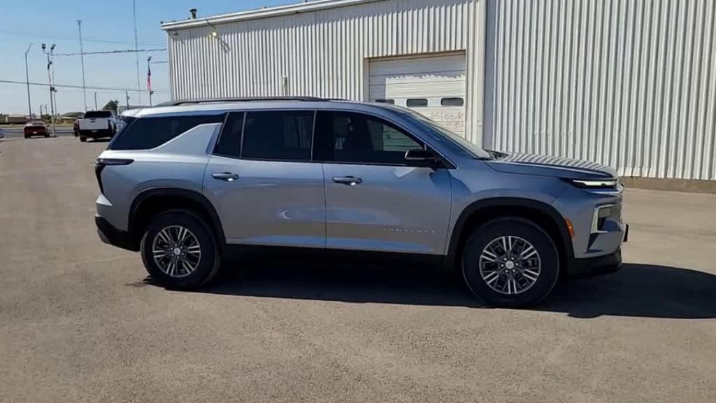 new 2026 Chevrolet Traverse car, priced at $42,695