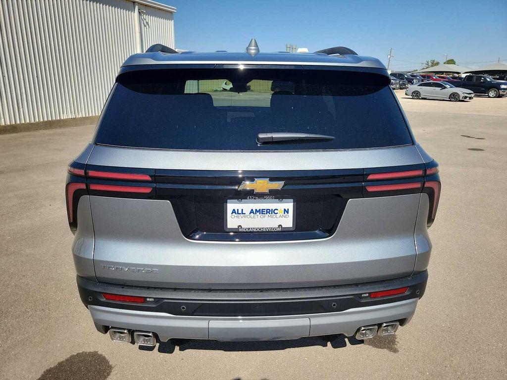 new 2026 Chevrolet Traverse car, priced at $42,695