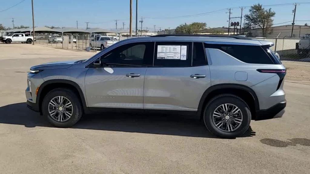 new 2026 Chevrolet Traverse car, priced at $42,695