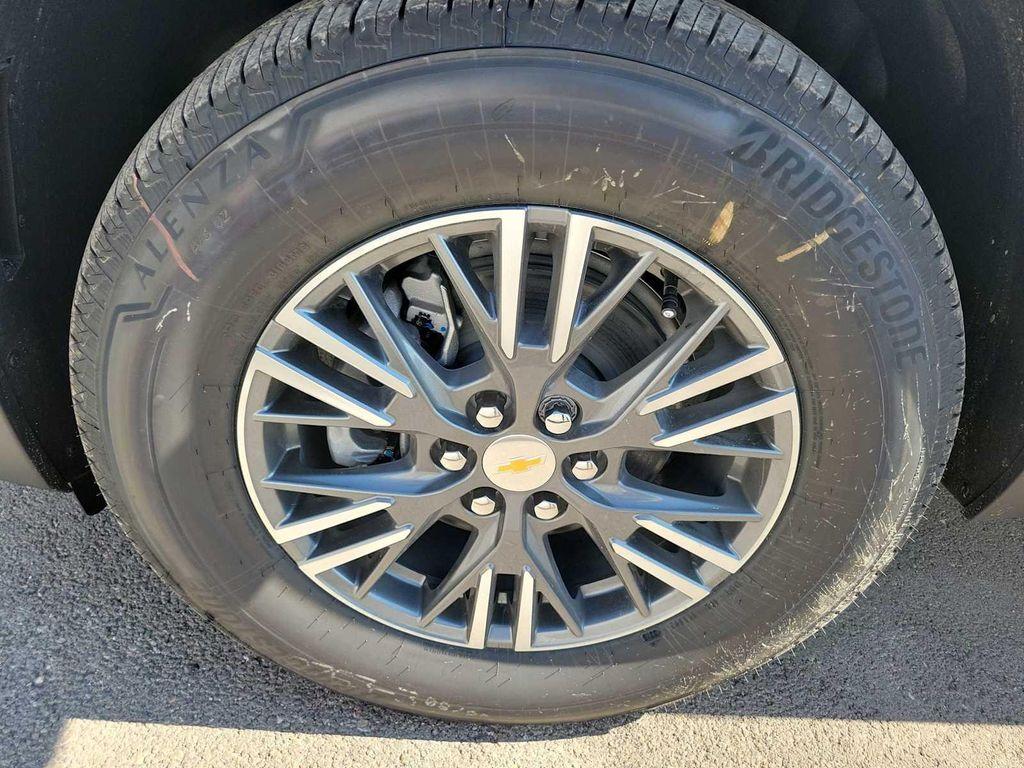 new 2026 Chevrolet Traverse car, priced at $42,695