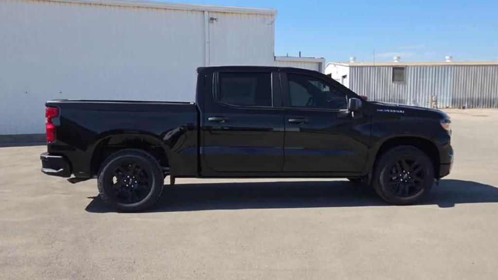 new 2026 Chevrolet Silverado 1500 car, priced at $45,020