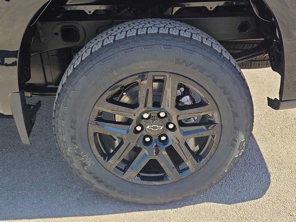 new 2026 Chevrolet Silverado 1500 car, priced at $45,020