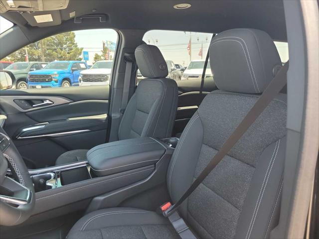 new 2025 Chevrolet Traverse car, priced at $42,695
