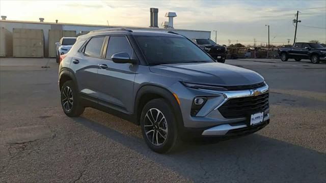 new 2025 Chevrolet TrailBlazer car, priced at $28,475