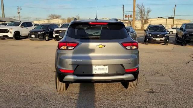 new 2025 Chevrolet TrailBlazer car, priced at $28,475