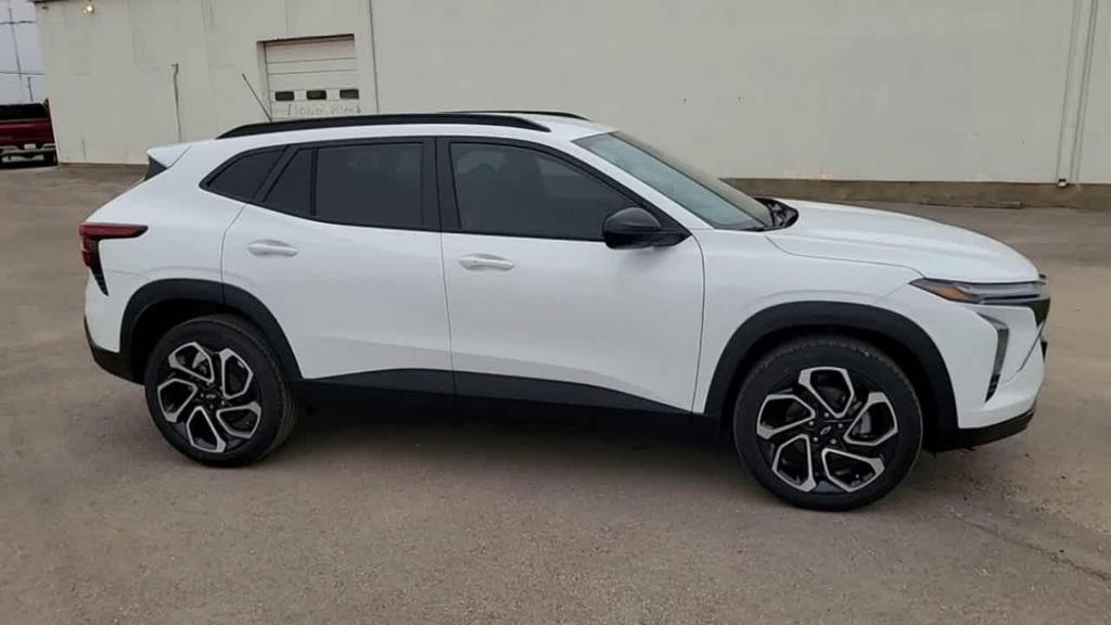 new 2025 Chevrolet Trax car, priced at $26,690