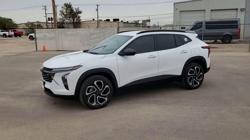 new 2025 Chevrolet Trax car, priced at $26,690