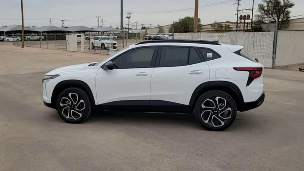new 2025 Chevrolet Trax car, priced at $26,690