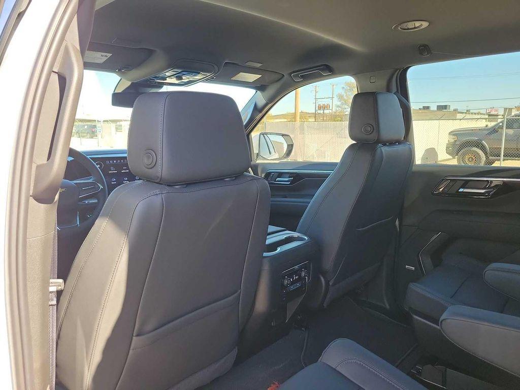 new 2026 Chevrolet Suburban car, priced at $76,270