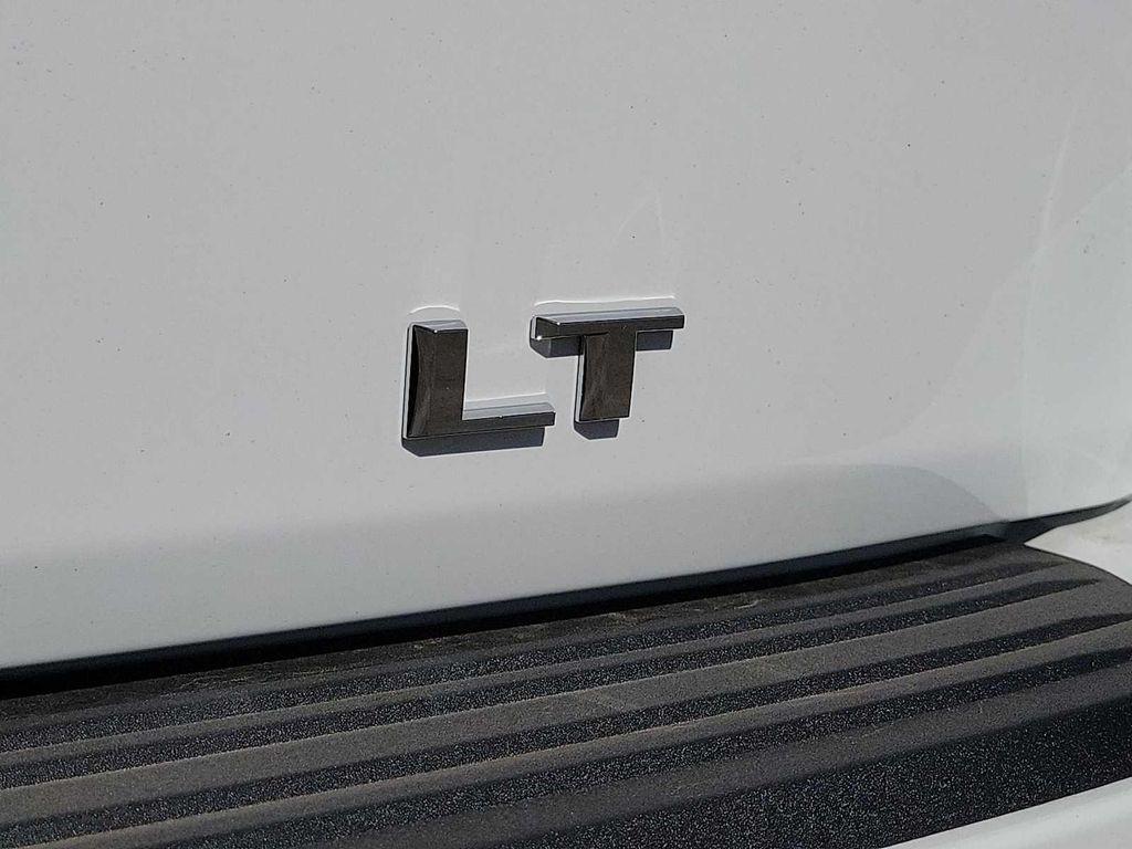 new 2026 Chevrolet Suburban car, priced at $76,270