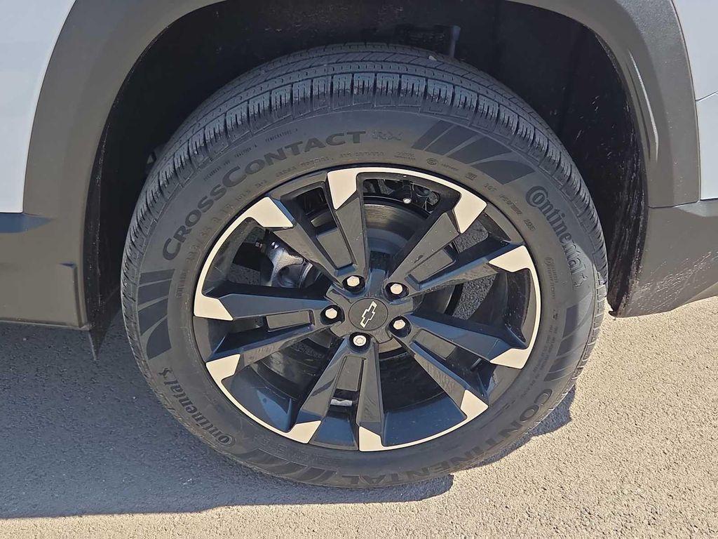 new 2026 Chevrolet Equinox car, priced at $38,835