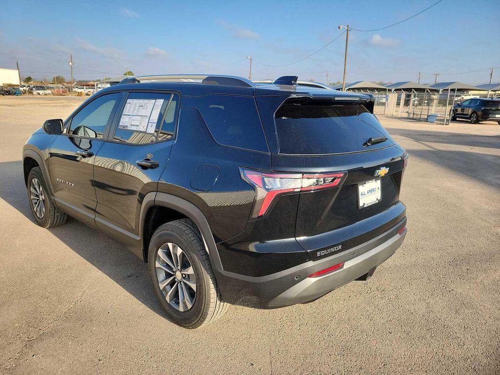 new 2026 Chevrolet Equinox car, priced at $34,190
