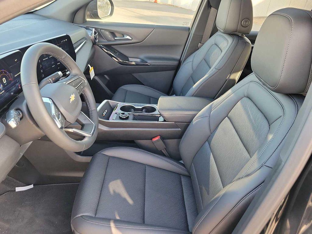 new 2026 Chevrolet Equinox car, priced at $34,190