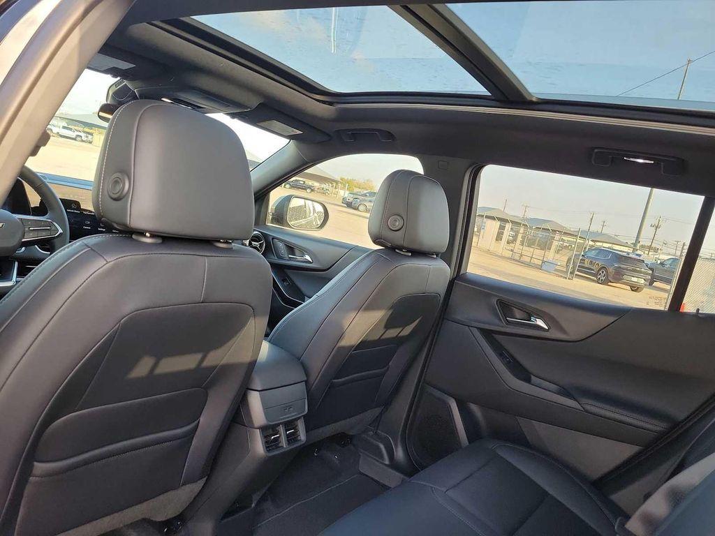 new 2026 Chevrolet Equinox car, priced at $34,190