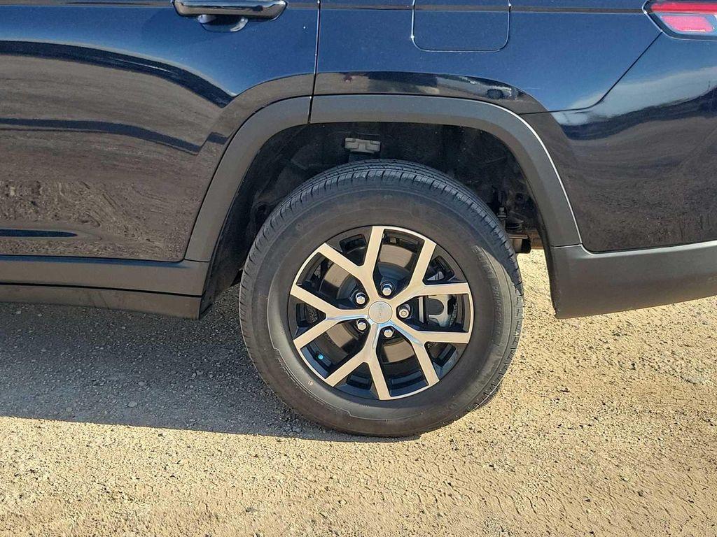used 2023 Jeep Grand Cherokee L car, priced at $32,000