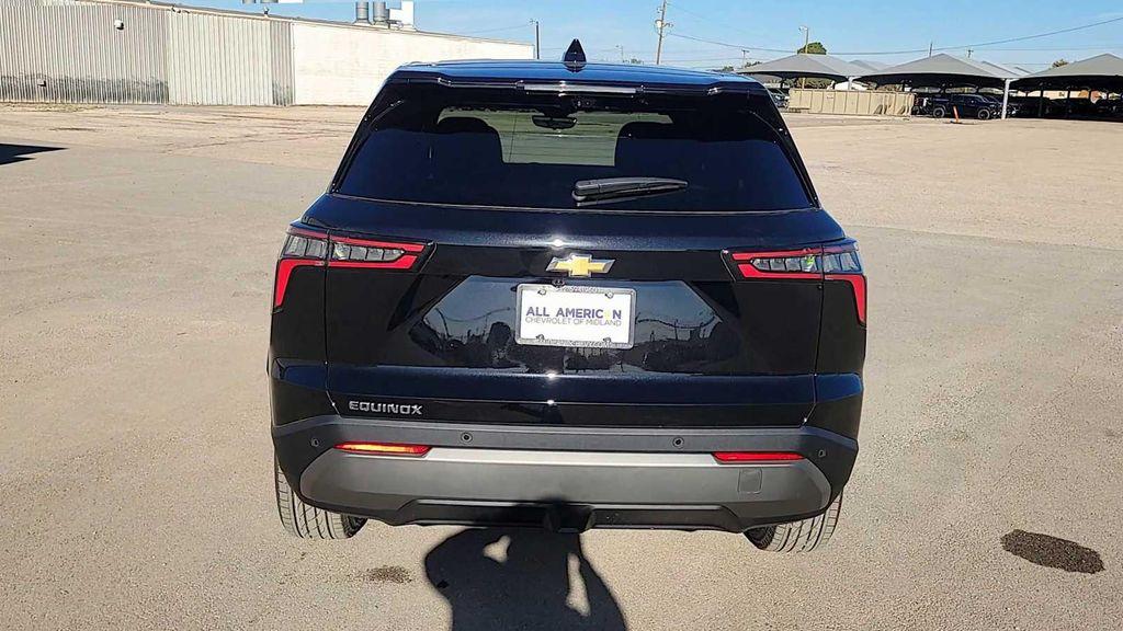 new 2026 Chevrolet Equinox car, priced at $31,765