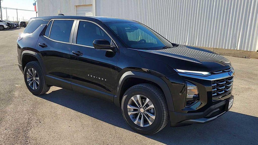 new 2026 Chevrolet Equinox car, priced at $31,765