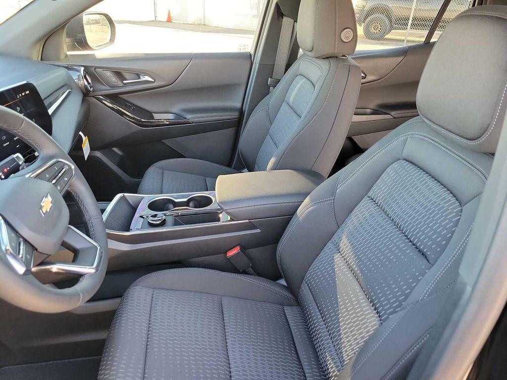 new 2026 Chevrolet Equinox car, priced at $31,765