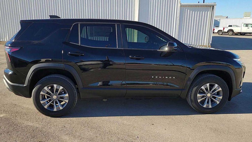 new 2026 Chevrolet Equinox car, priced at $31,765