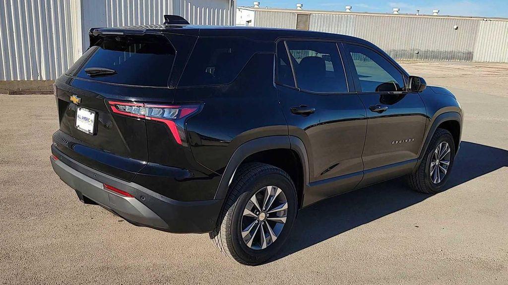 new 2026 Chevrolet Equinox car, priced at $31,765