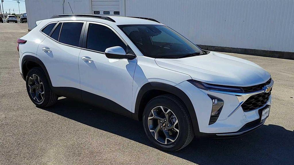 new 2026 Chevrolet Trax car, priced at $25,090