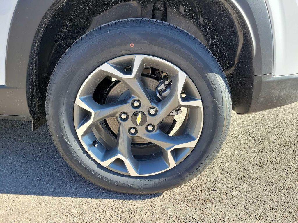 new 2026 Chevrolet Trax car, priced at $25,090