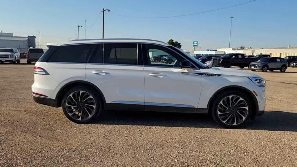 used 2020 Lincoln Aviator car, priced at $33,000