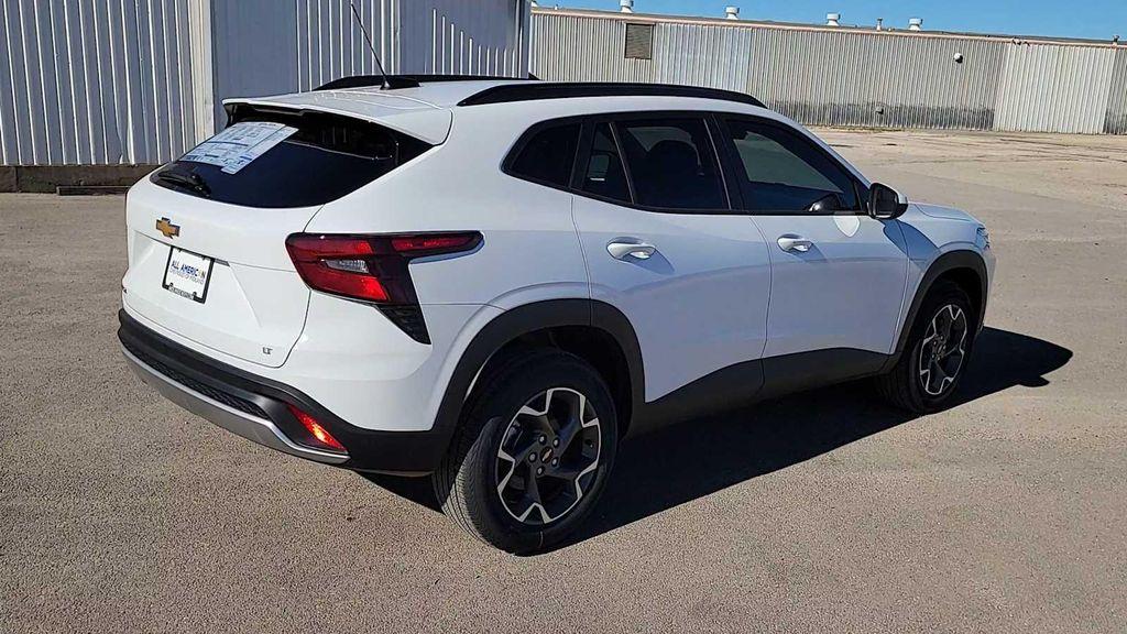 new 2026 Chevrolet Trax car, priced at $25,090